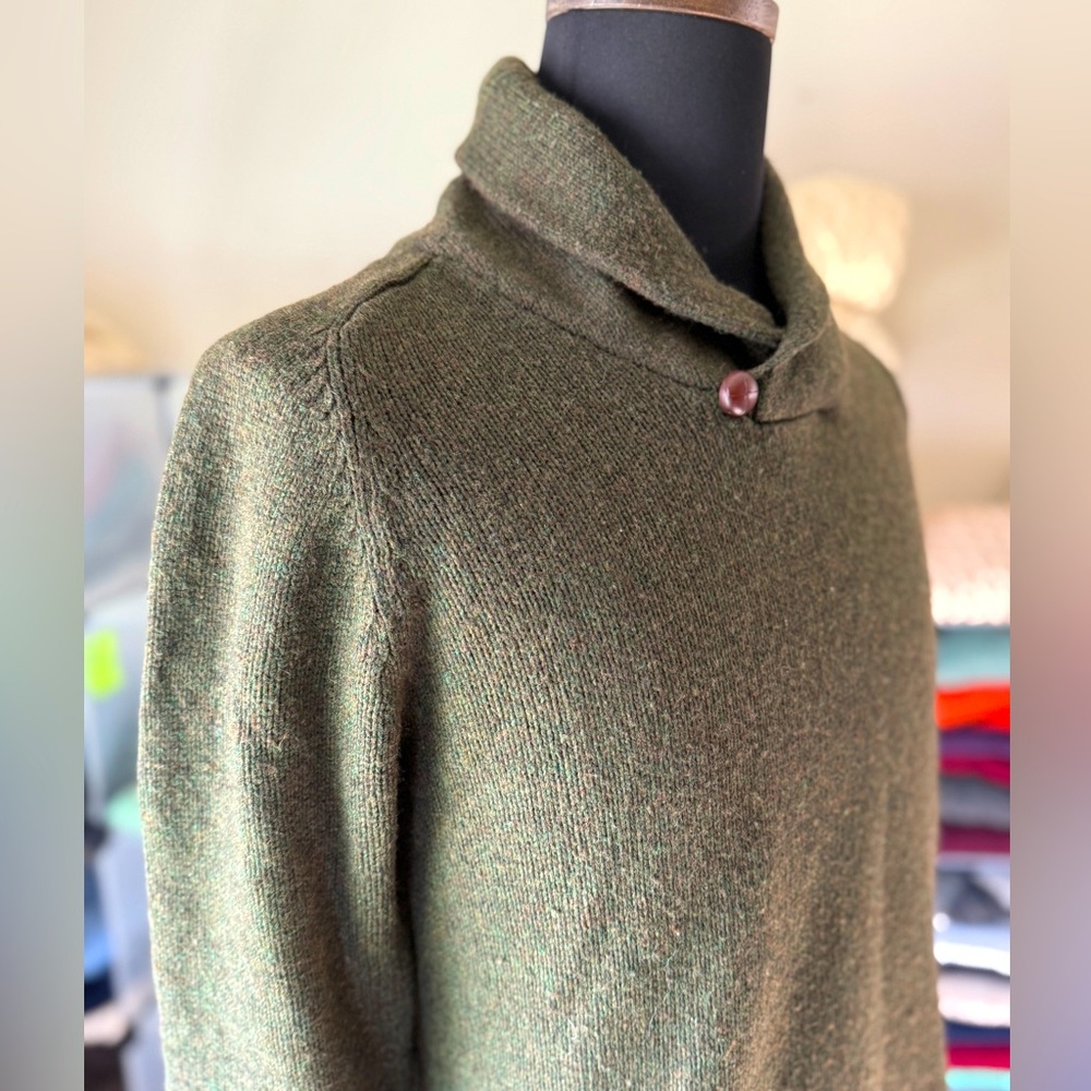 Roots Army Green Shawl-Neck Wool/Nylon Blend Sweater, Small. ROOTS!